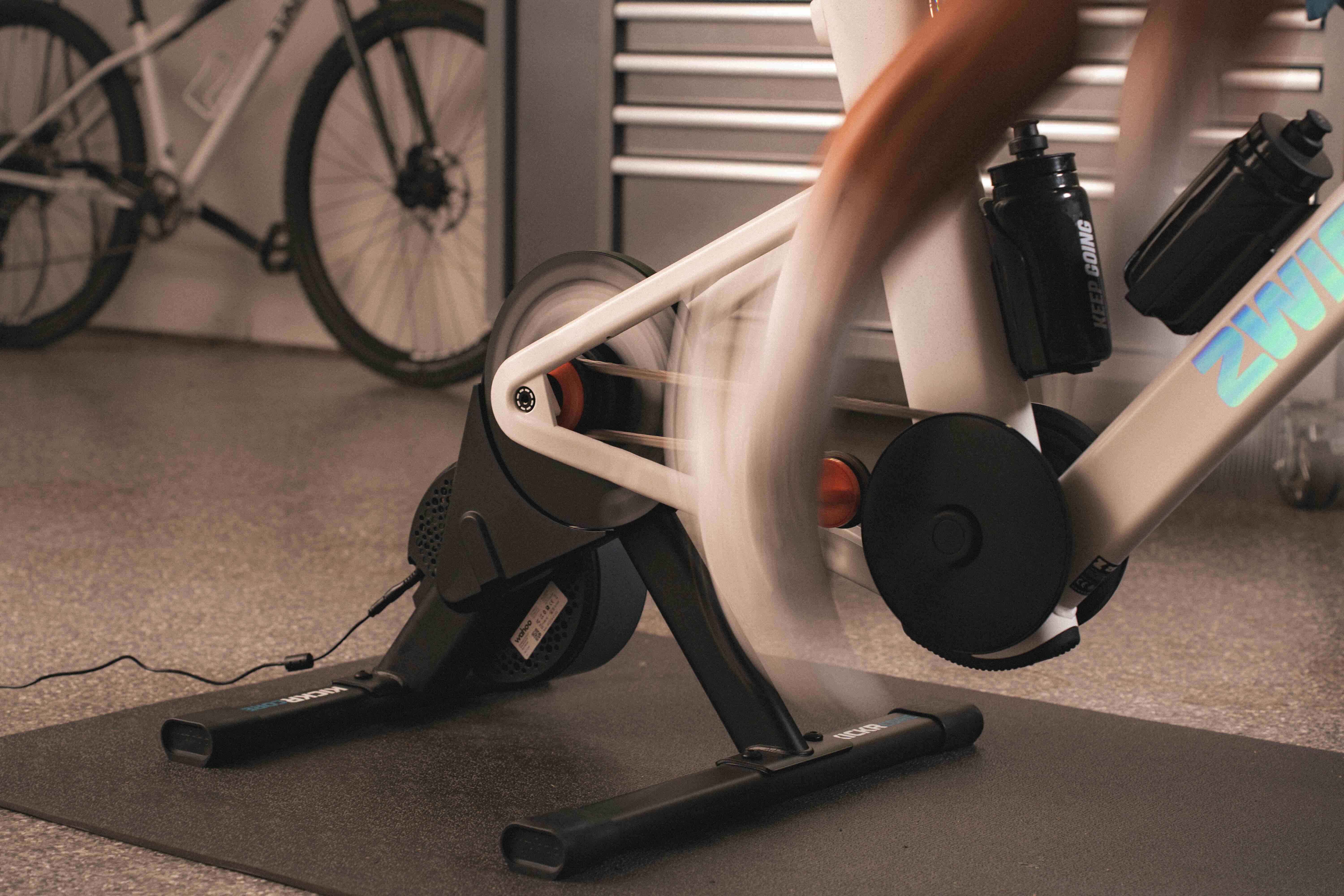 Zwift Cog vs Cassette: Indoor Trainer Setups Compared | ROUVY